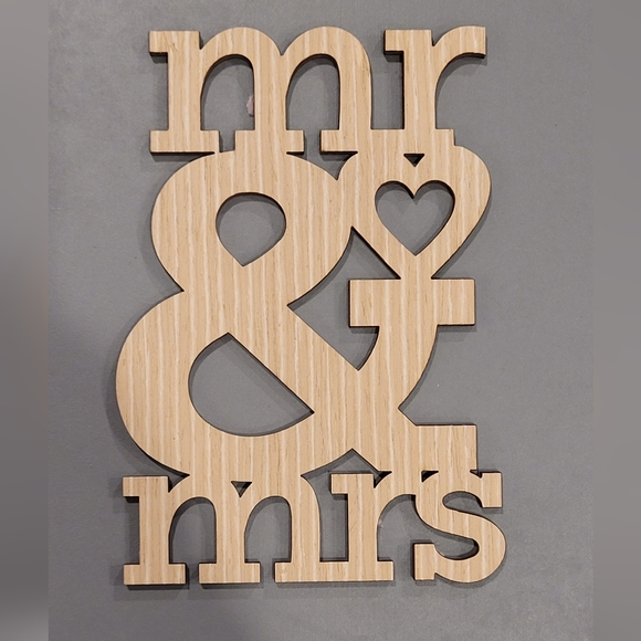 Mr & Mrs Wood Craft Piece - Picture 2 of 3